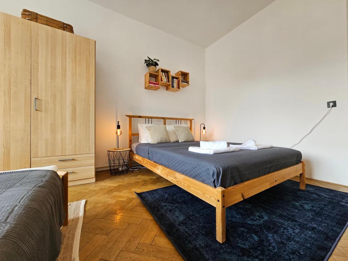 ברטיסלאבה Stone Square Apartment מראה חיצוני תמונה