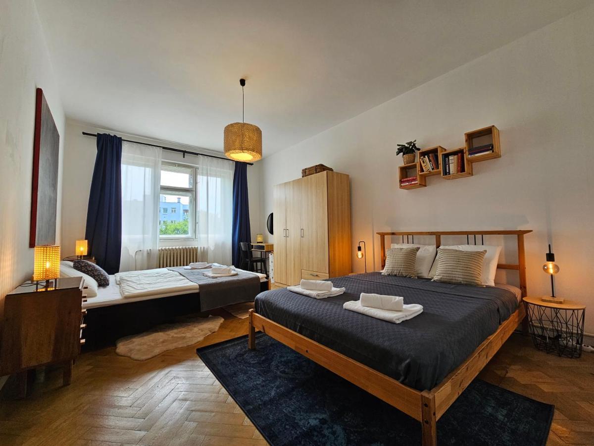 ברטיסלאבה Stone Square Apartment מראה חיצוני תמונה