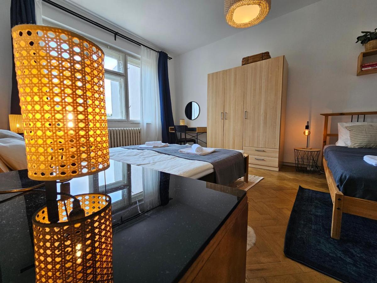 ברטיסלאבה Stone Square Apartment מראה חיצוני תמונה