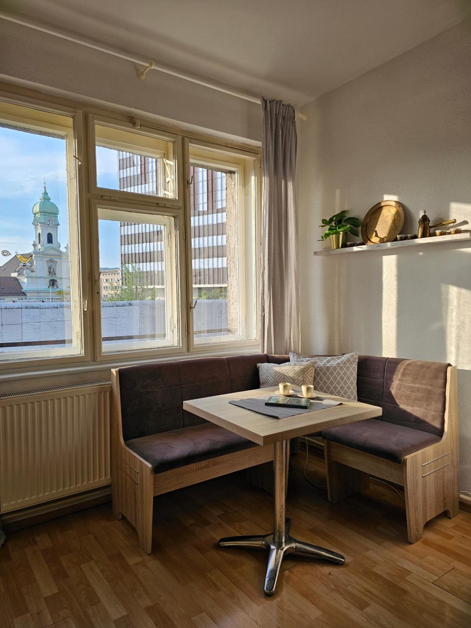 ברטיסלאבה Stone Square Apartment מראה חיצוני תמונה