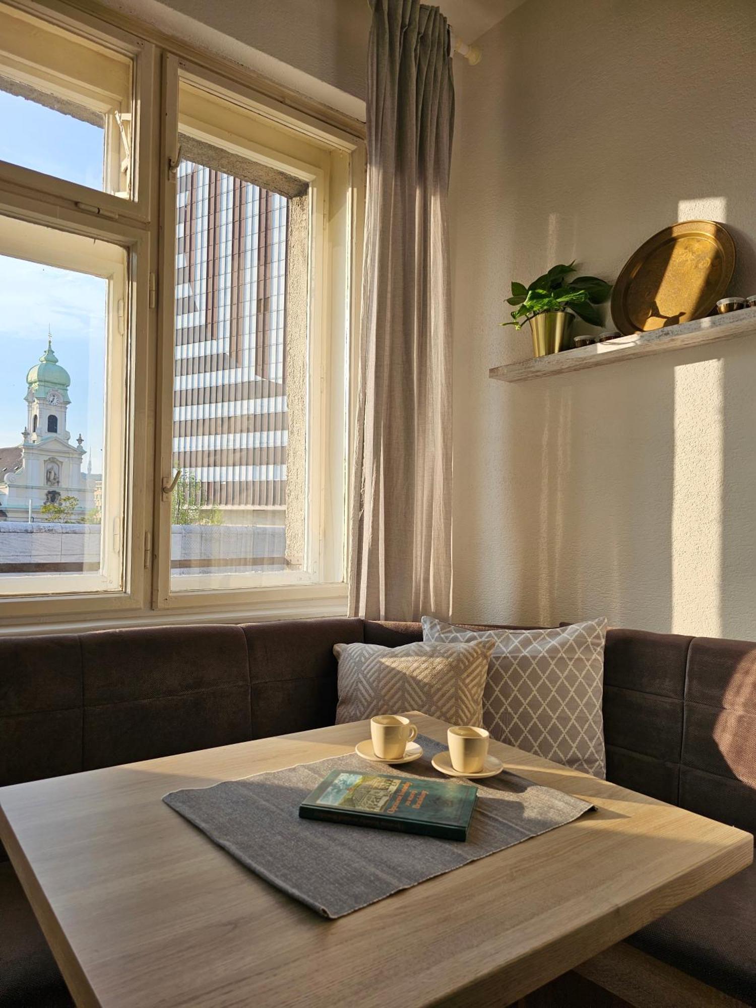 ברטיסלאבה Stone Square Apartment מראה חיצוני תמונה